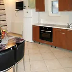 Sollis Apartment *
